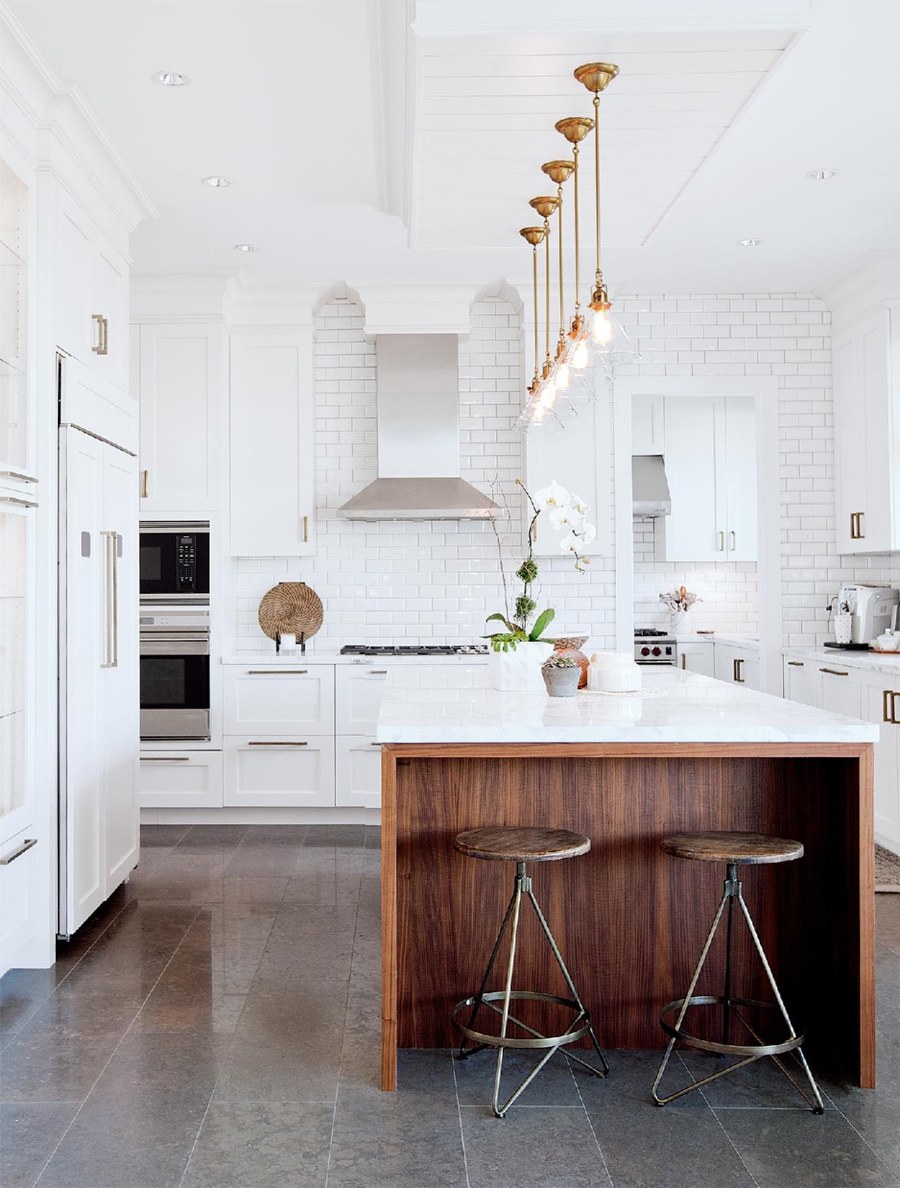 Gorgeous Modern White Kitchen