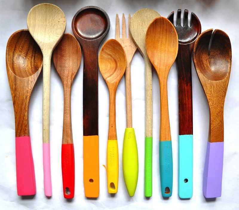 Dip-Dye Your Wooden Spoons