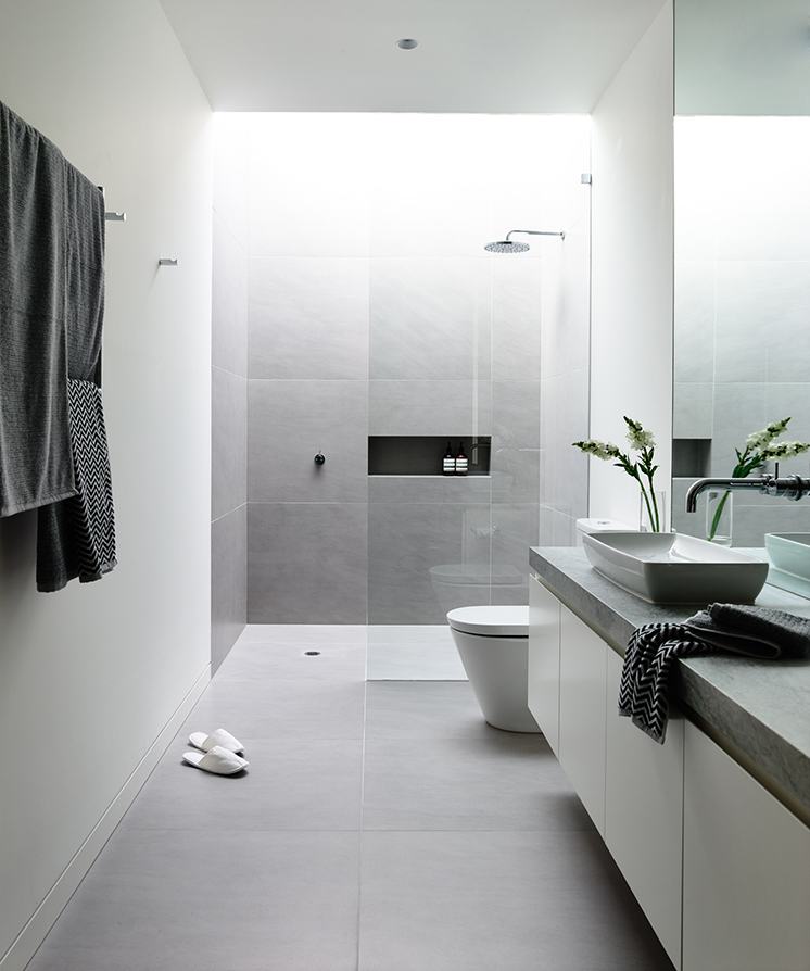 Spacious White Contemporary Bathroom