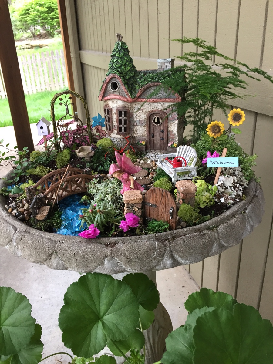 Bird Bath Fairy Garden