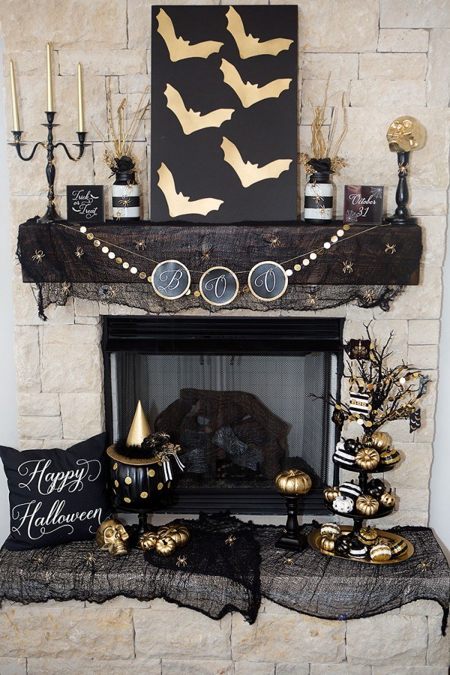 Black & Gold Halloween Mantle