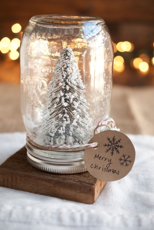 DIY Anthropologie Mason Jar Snow Globes