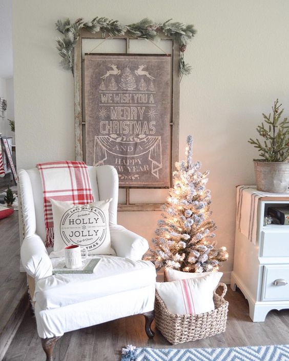 Simple & Neutral Christmas Decor