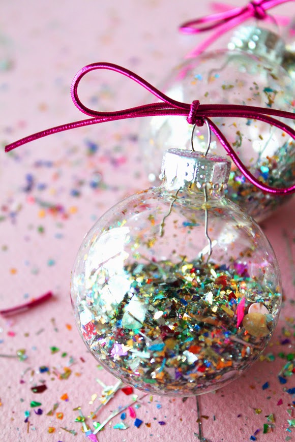 DIY Glitter Dust Filled Balls