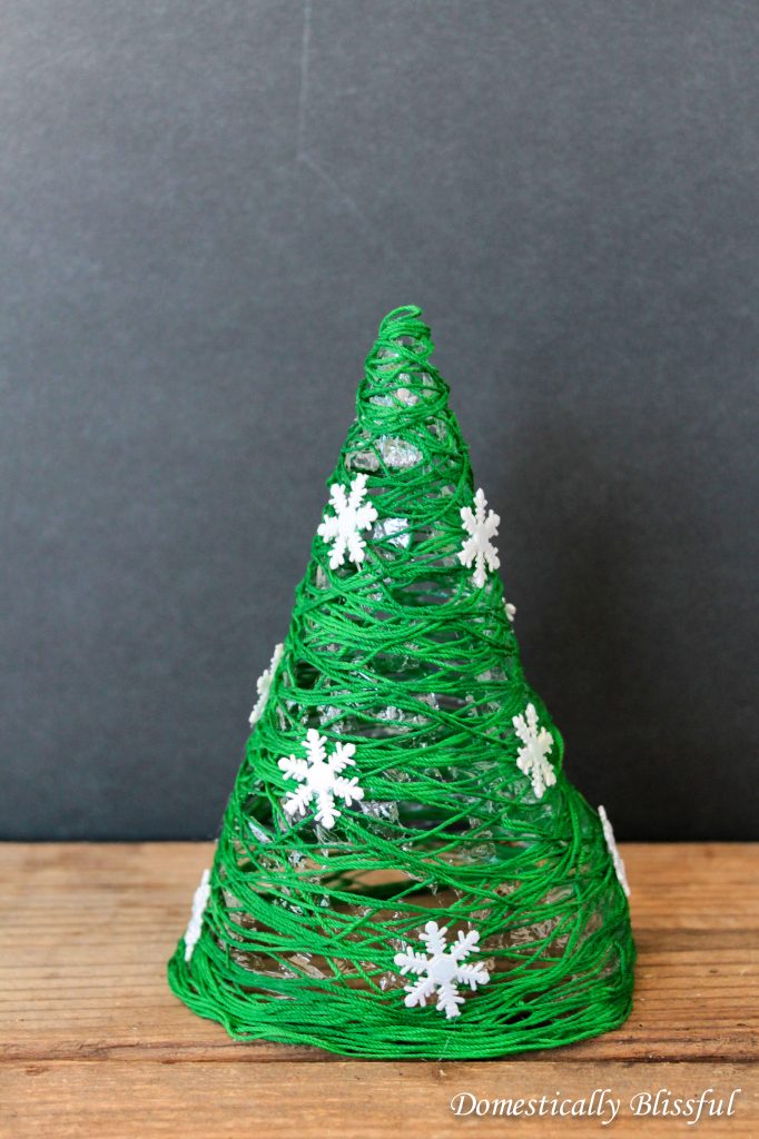 DIY Green String Christmas Tree