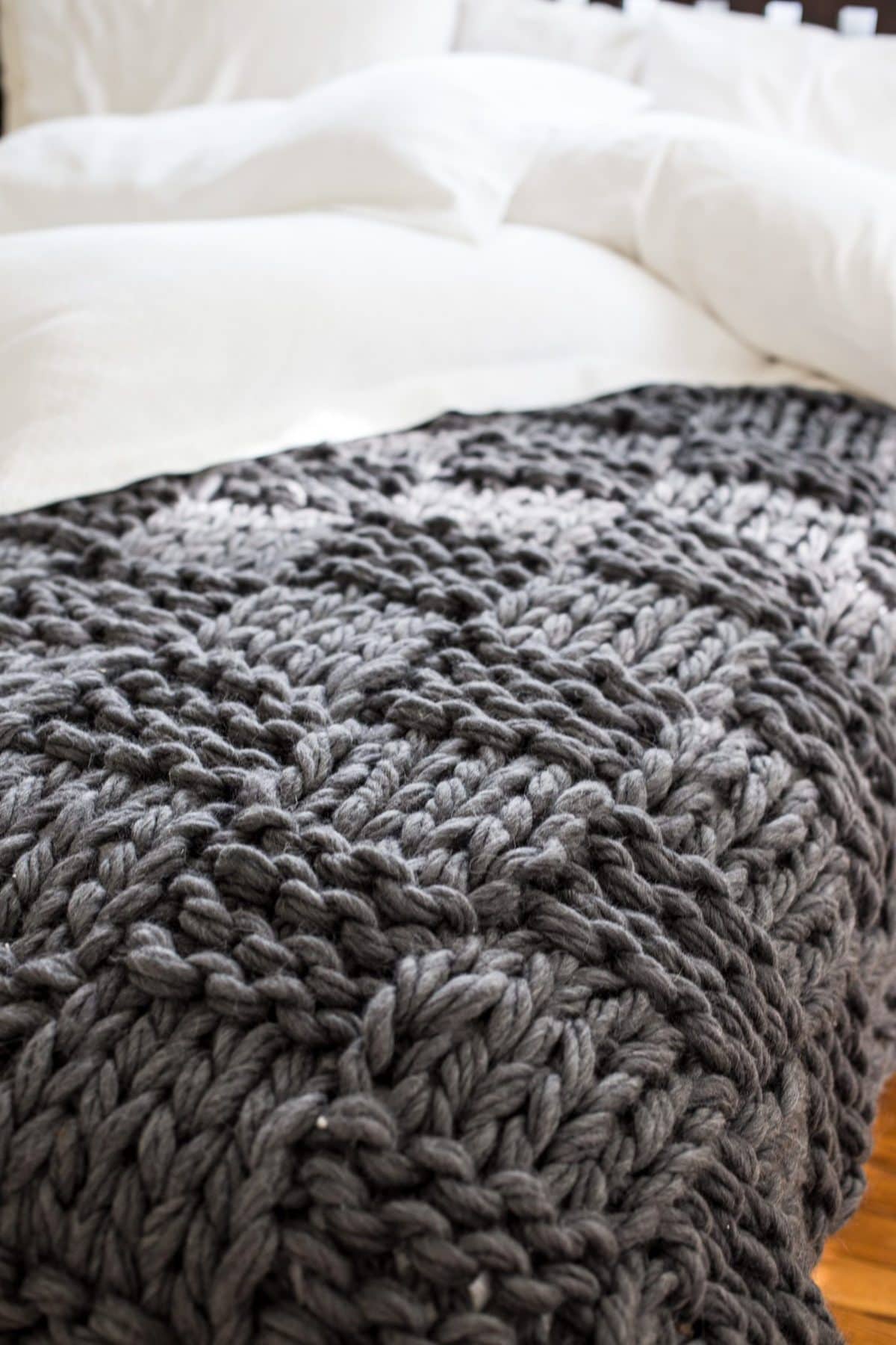 Chunky Arm Knit Blanket