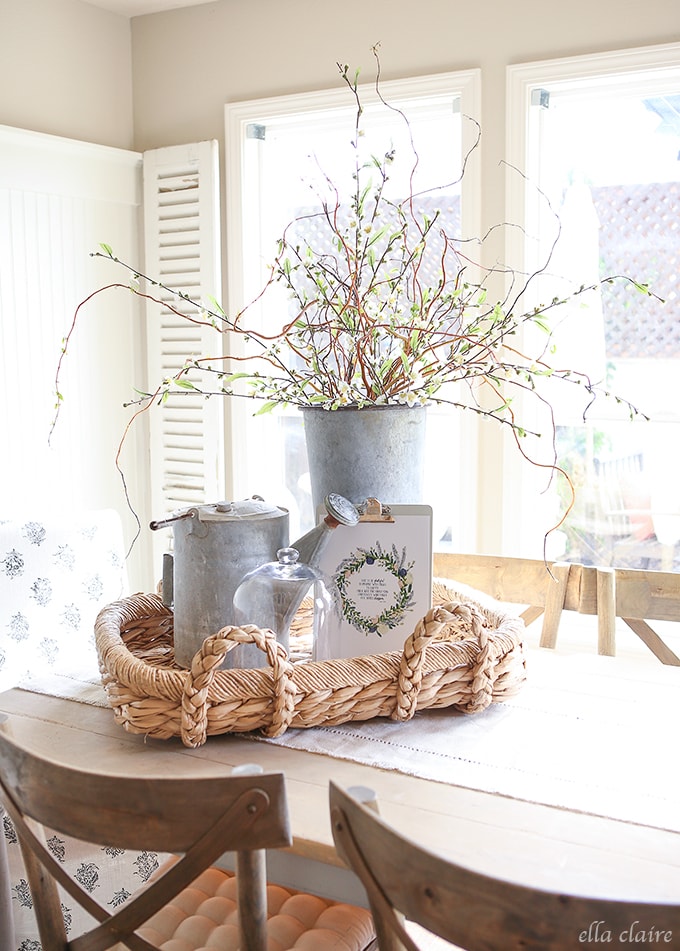 Farmhouse Galvanized Bucket Spring Deco