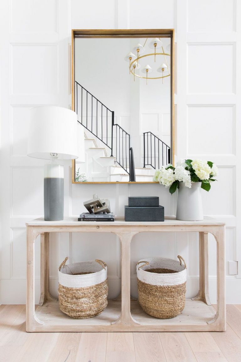Entry Table Ideas That Make a Great First Impression | Homelovr
