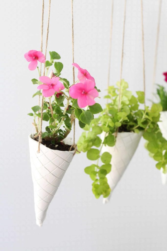 20 Creative DIY Hanging Planters to Display Your Greenery | Homelovr