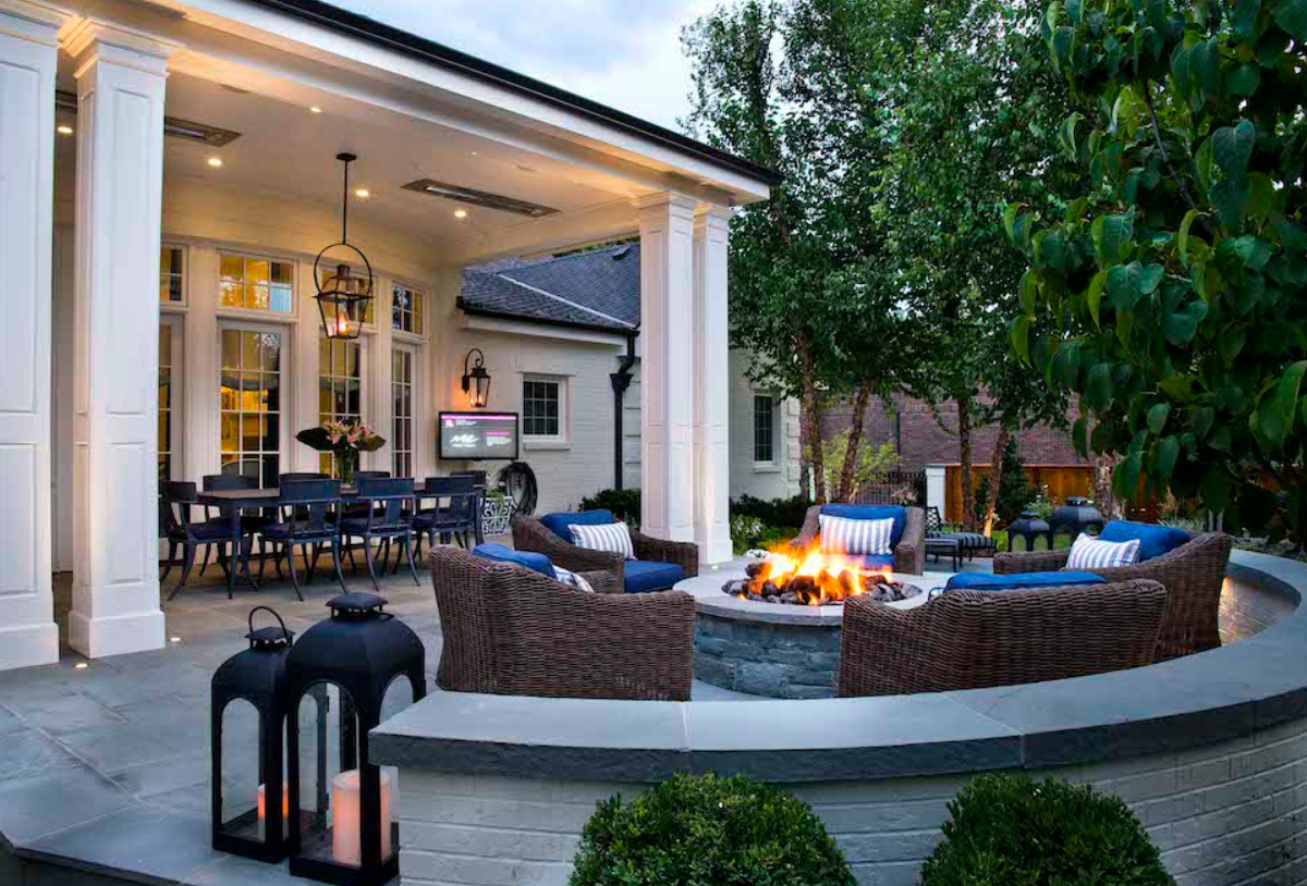 Perfect Outdoor Entertainment Space