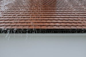 Roof Repair vs Replacement: Which is the Right Option.
