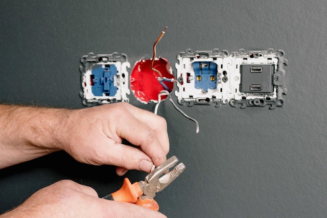 Checklist for Hiring a Reliable Electrician in Kuala Lumpur