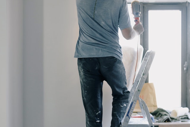 Choosing the Right Contractor for Your Home Renovation