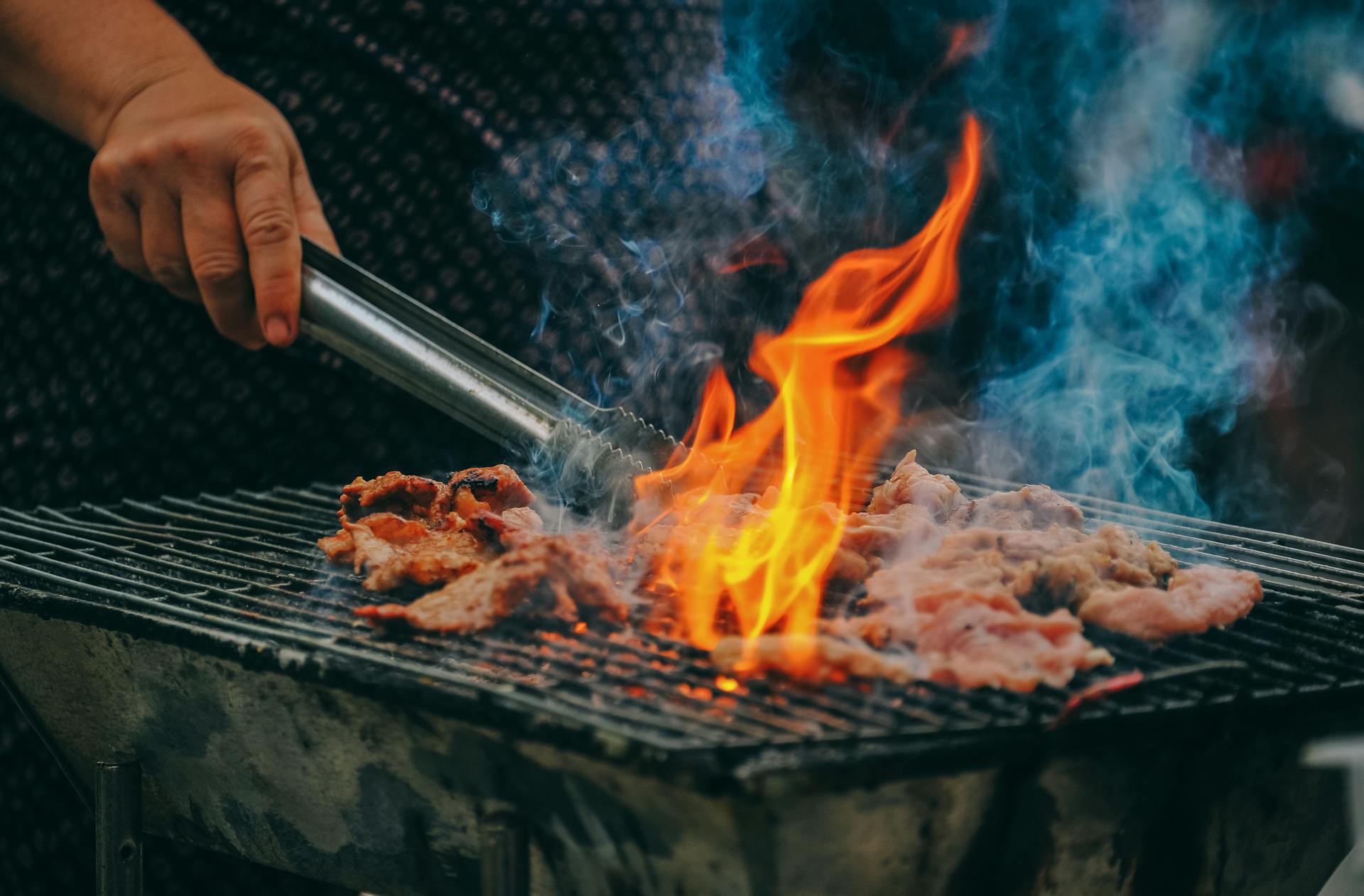 How To Host The Ideal BBQ This Summer